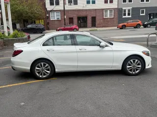 2019 Mercedes-Benz C 300