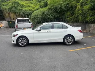 2019 Mercedes-Benz C 300