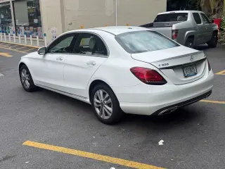 2019 Mercedes-Benz C 300