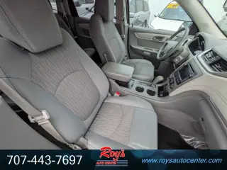 2017 Chevrolet Traverse LS  AWD