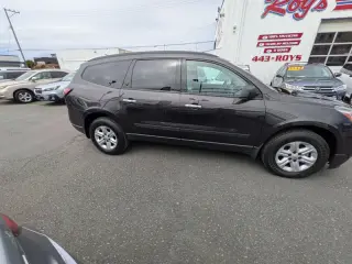 2017 Chevrolet Traverse LS  AWD
