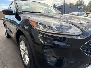 2022 Ford Escape SE Hybrid