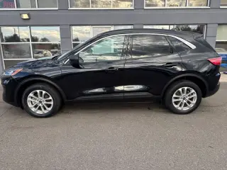 2022 Ford Escape SE Hybrid