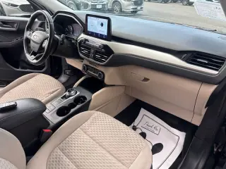 2022 Ford Escape SE Hybrid