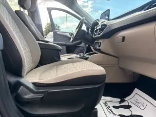 2022 Ford Escape SE Hybrid
