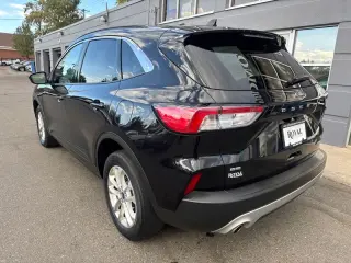 2022 Ford Escape SE Hybrid