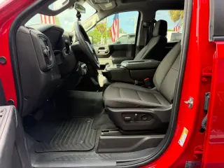 2025 Chevrolet SILVERADO 1500 CREW CAB