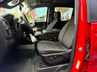 2025 Chevrolet SILVERADO 1500 CREW CAB