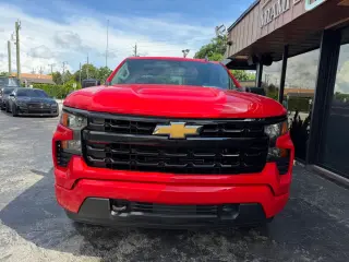 2025 Chevrolet SILVERADO 1500 CREW CAB