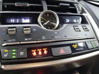 Lexus NX 300 2021 AWD 4dr Crossover