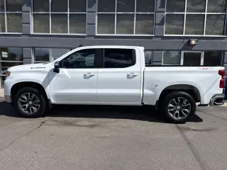 2023 Chevrolet Silverado 1500 4WD Crew Cab Standard Bed LT