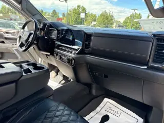 2023 Chevrolet Silverado 1500 4WD Crew Cab Standard Bed LT