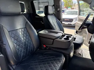 2023 Chevrolet Silverado 1500 4WD Crew Cab Standard Bed LT