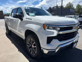 2023 Chevrolet Silverado 1500 4WD Crew Cab Standard Bed LT