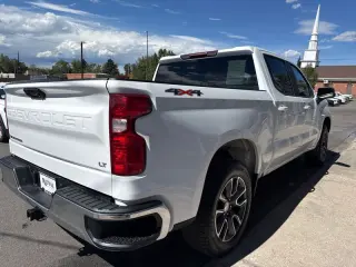 2023 Chevrolet Silverado 1500 4WD Crew Cab Standard Bed LT