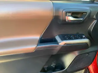 2017 Toyota TACOMA DOUBLE CAB
