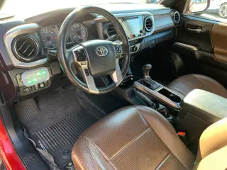 2017 Toyota TACOMA DOUBLE CAB