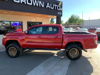 2017 Toyota TACOMA DOUBLE CAB