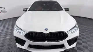2023 BMW M8
