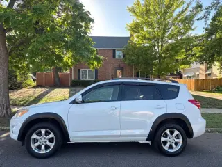 2010 Toyota RAV4 Limited V6