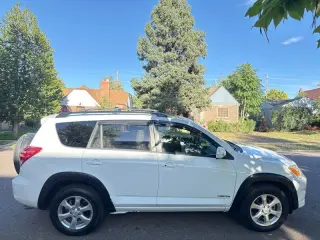 2010 Toyota RAV4 Limited V6
