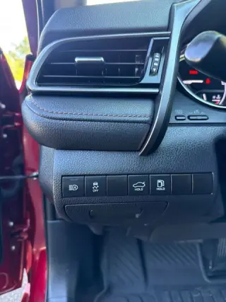 2020 Toyota Camry XLE Hybrid