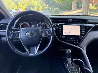 2020 Toyota Camry XLE Hybrid