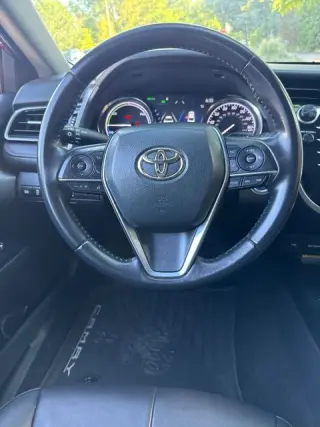 2020 Toyota Camry XLE Hybrid