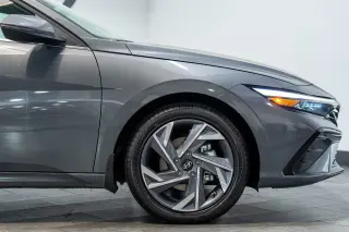 2025 Hyundai Elantra Hybrid