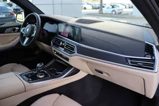 2021 BMW X7