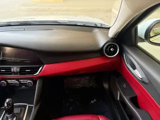 2018 Alfa Romeo Giulia AWD