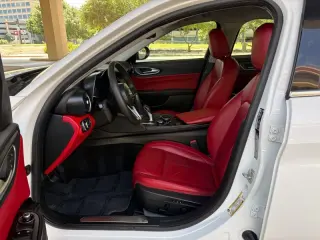2018 Alfa Romeo Giulia AWD