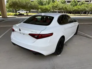 2018 Alfa Romeo Giulia AWD