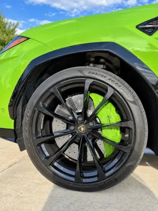 2022 Lamborghini URUS