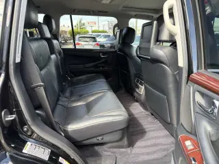 2013 Lexus LX 570