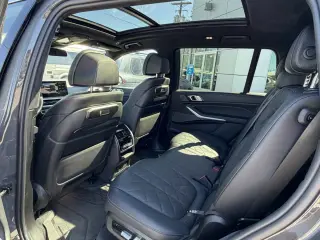 2023 BMW X7