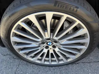 2023 BMW X7