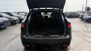 2018 JAGUAR F-PACE