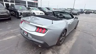 2025 FORD MUSTANG
