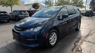 2020 CHRYSLER VOYAGER