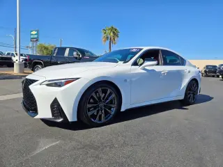 2023 Lexus IS