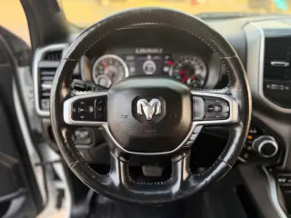 2019 Ram 1500 CREW CAB
