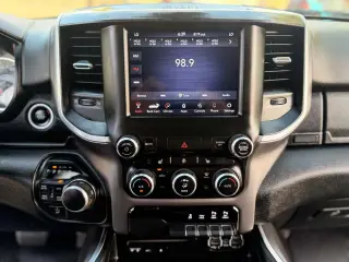 2019 Ram 1500 CREW CAB