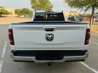 2019 Ram 1500 CREW CAB