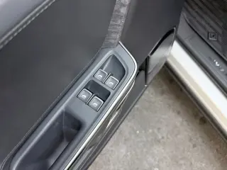 2022 Rivian R1S