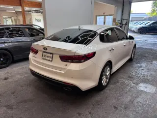 2018 Kia OPTIMA