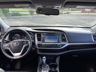 2016 Toyota Highlander