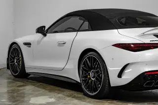 2022 Mercedes-Benz AMG SL 63