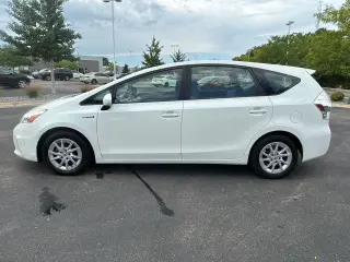 2012 Toyota Prius V