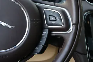 2016 Jaguar XJ